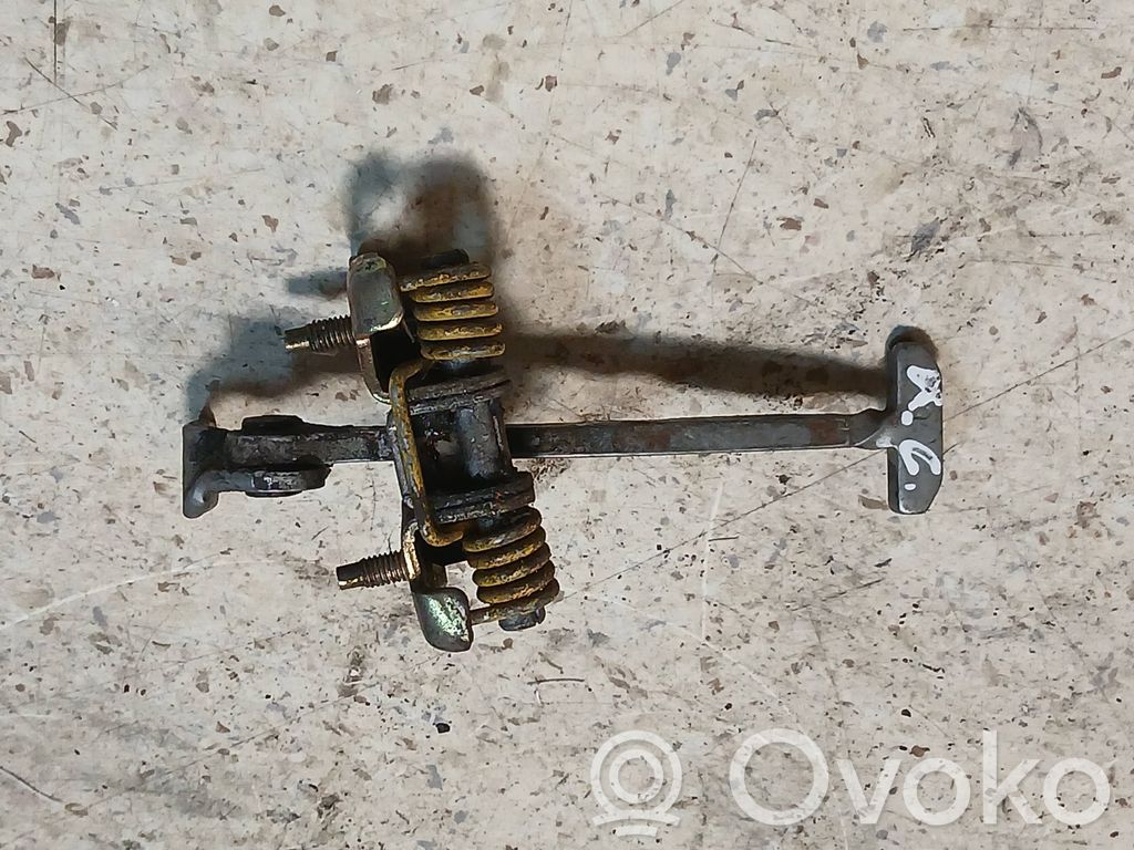 Renault Clio II Etuoven pidätin 