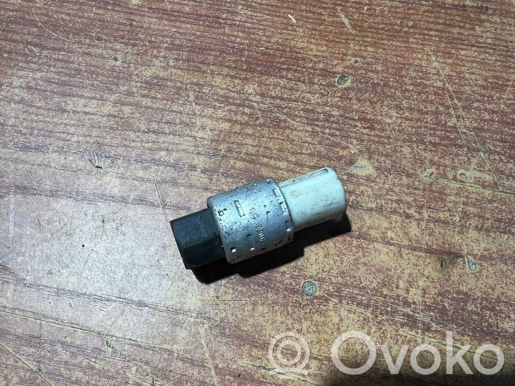 Ford Focus C-MAX Air conditioning (A/C) pressure sensor 
