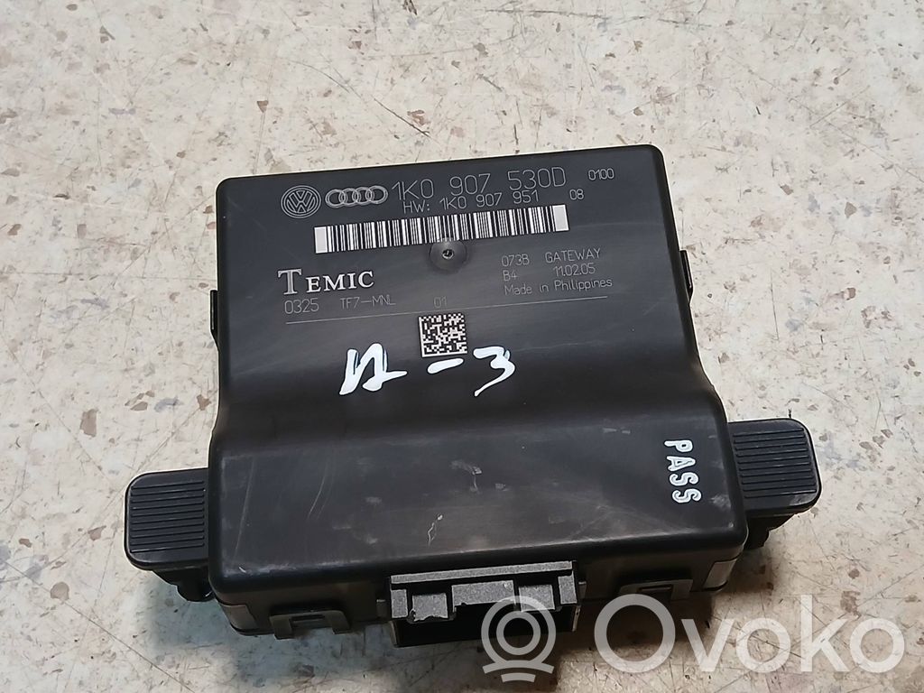 Audi A3 S3 A3 Sportback 8P Gateway control module 