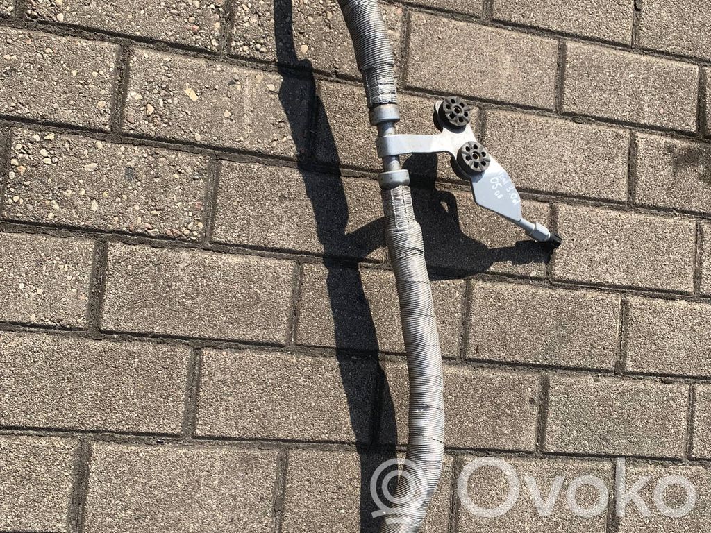 BMW 5 E60 E61 Ilmastointilaitteen putki (A/C) 
