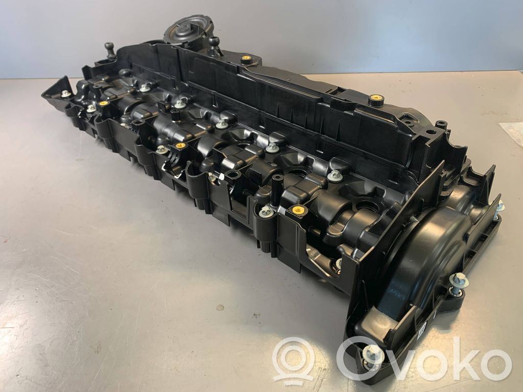 BMW 5 F10 F11 Rocker cam cover 