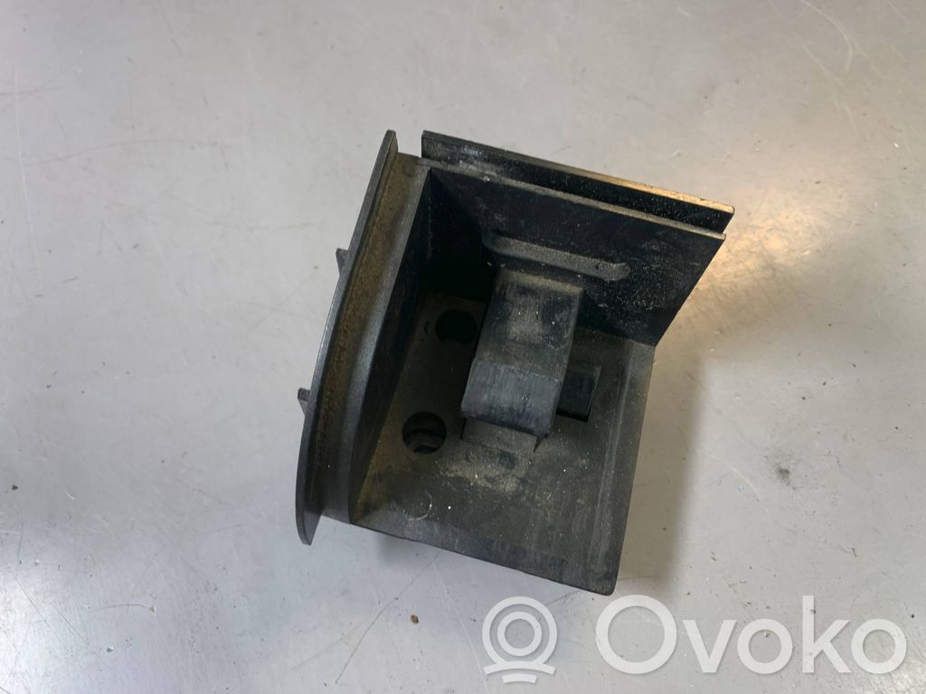 BMW 5 E39 Parcel shelf load cover mount bracket 
