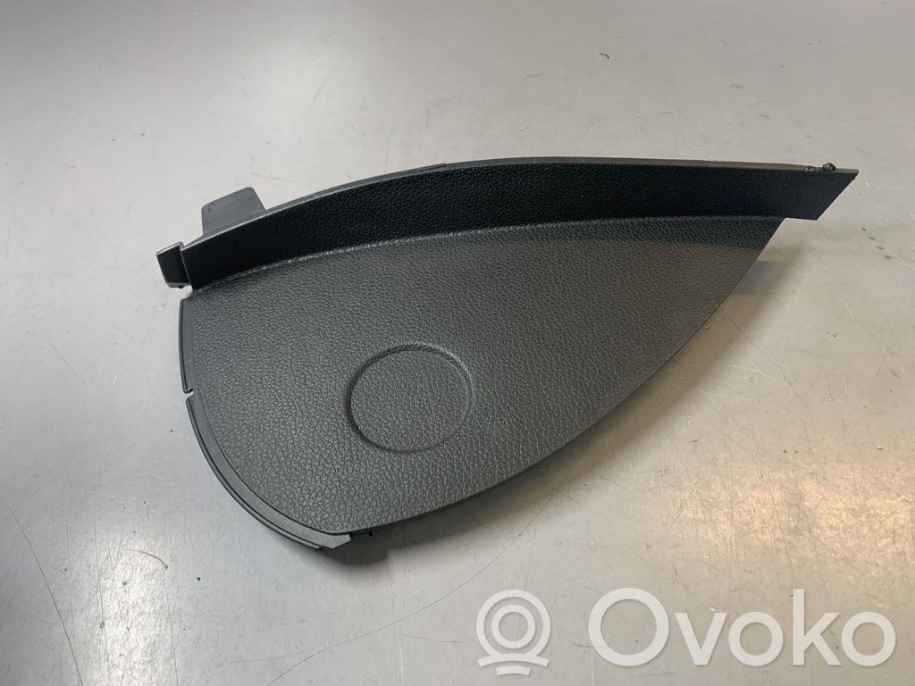BMW 1 E81 E87 Dashboard side end trim 
