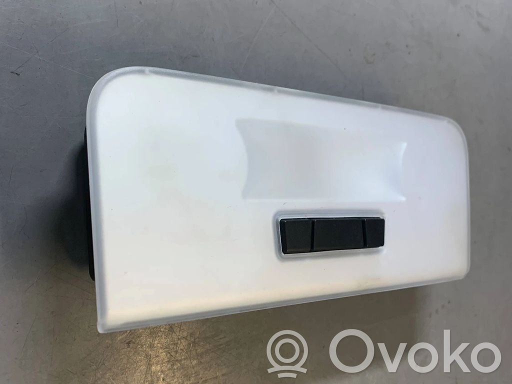 Front seat light   6951260,61316951260,61316924674,6924674
