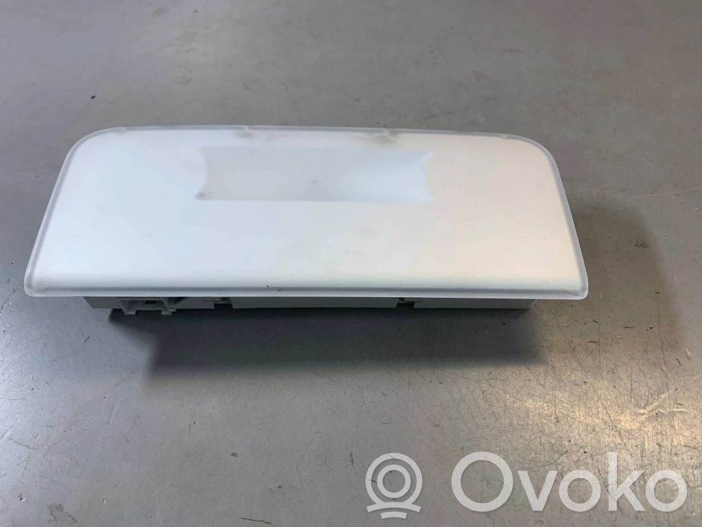 Rear seat light   6951252,61316951252,6924677,61316924677