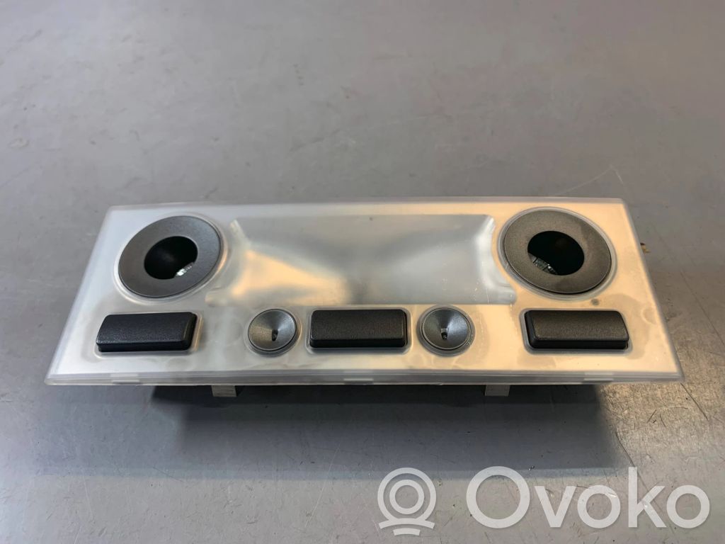 Éclairage lumière plafonnier avant   8379701,63316962054,63316940940,63318379700,63318379701