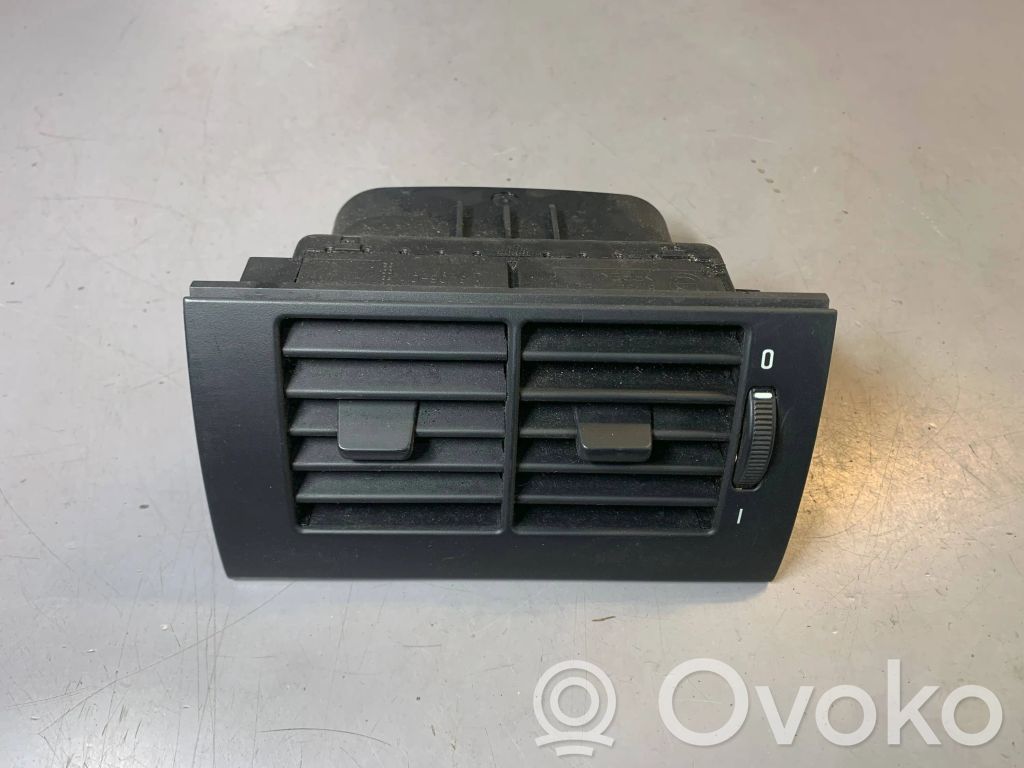 Rejilla de ventilación trasera   8391182,64228391182,64228376150,8376150