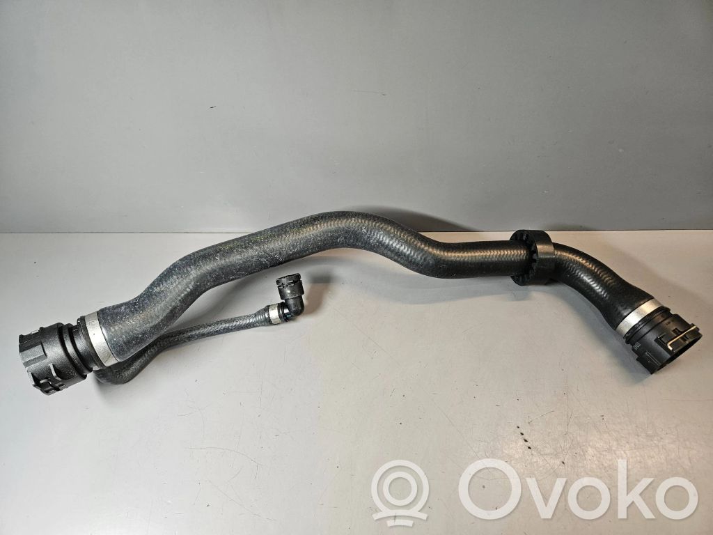 BMW X3 E83 Engine coolant pipe/hose 