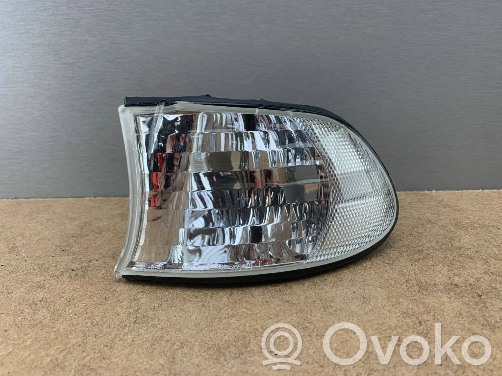BMW 7 E38 Front indicator light 