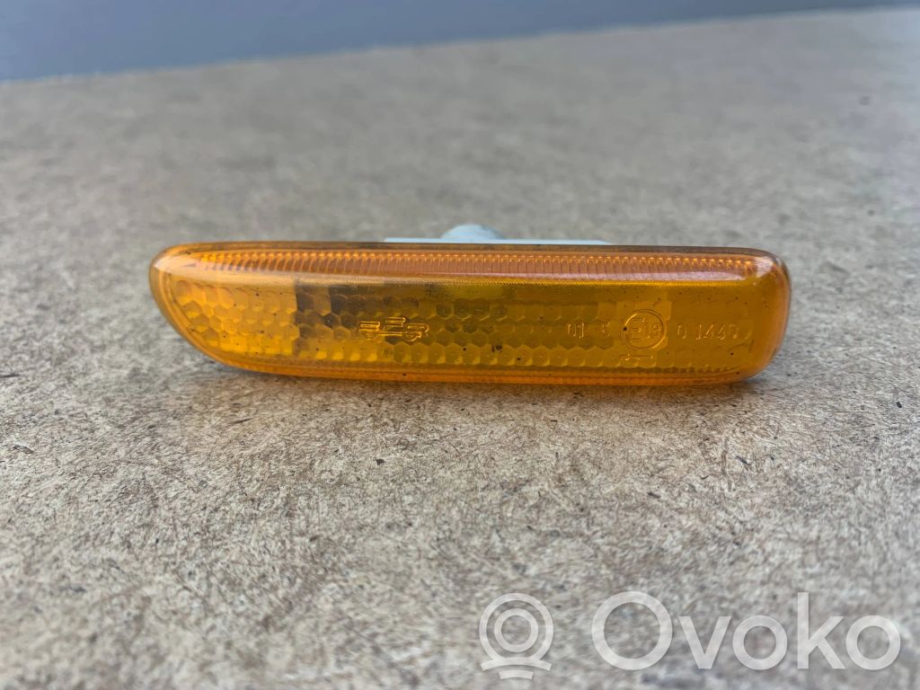 BMW 3 E46 Front fender indicator light 