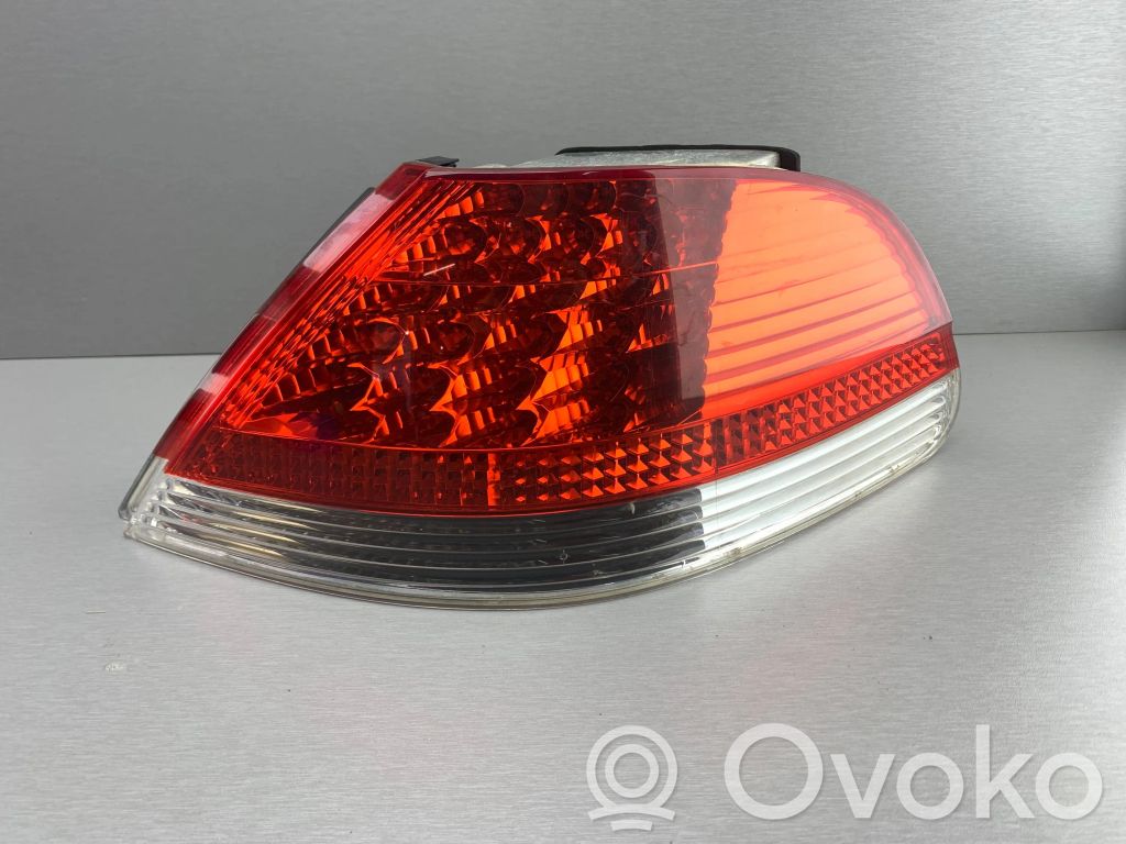 BMW 7 E65 E66 Galinis žibintas kėbule 
