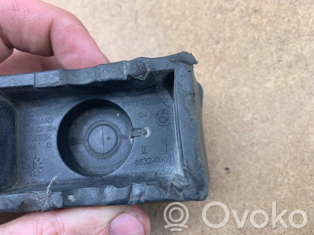 BMW 7 E65 E66 Base della presa Jacking 
