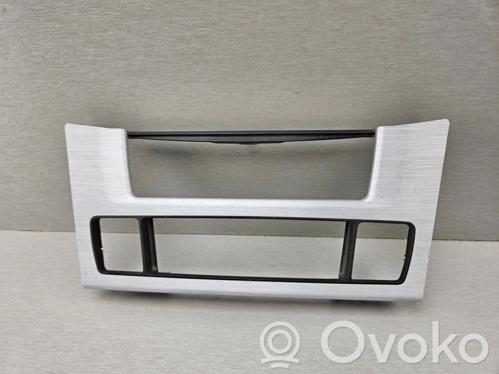 BMW 5 E60 E61 Paneelin lista 