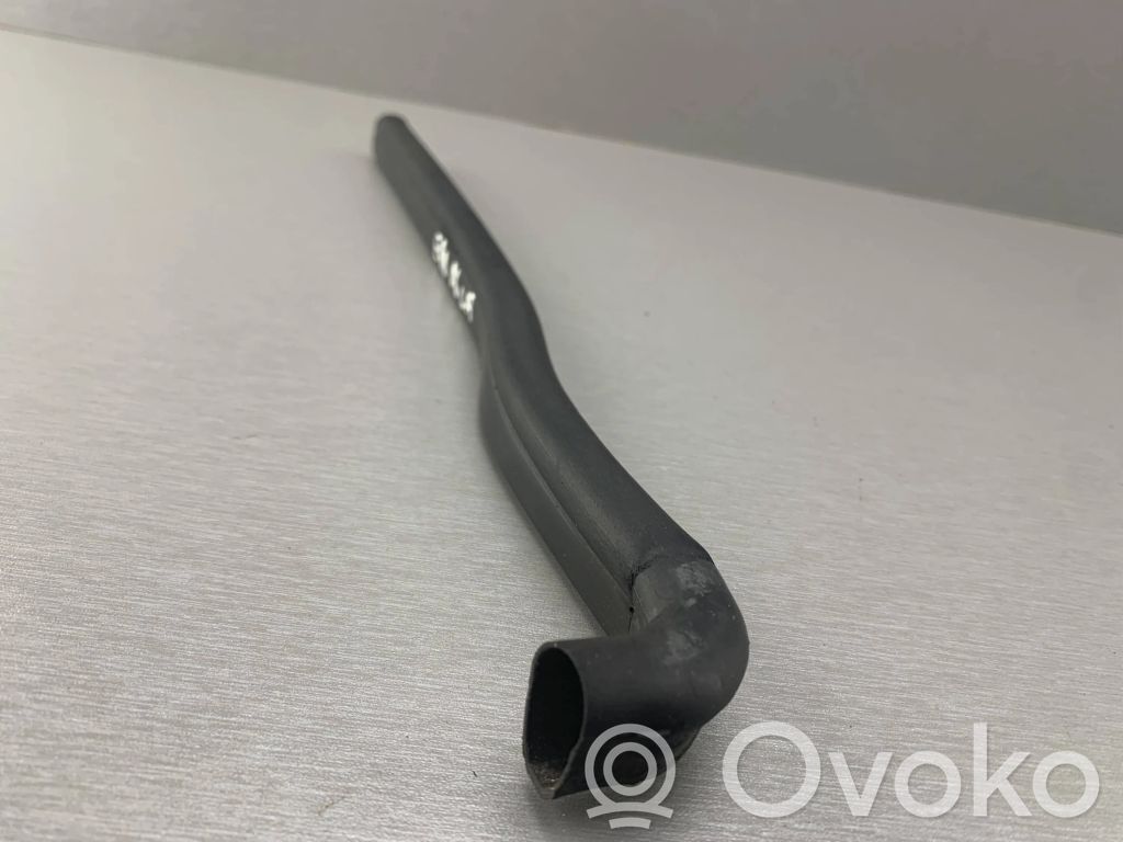 BMW 3 E90 E91 Engine compartment rubber 
