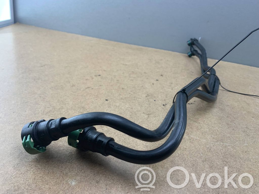 BMW 7 F01 F02 F03 F04 Getriebeölkühler Leitung / Schlauch 