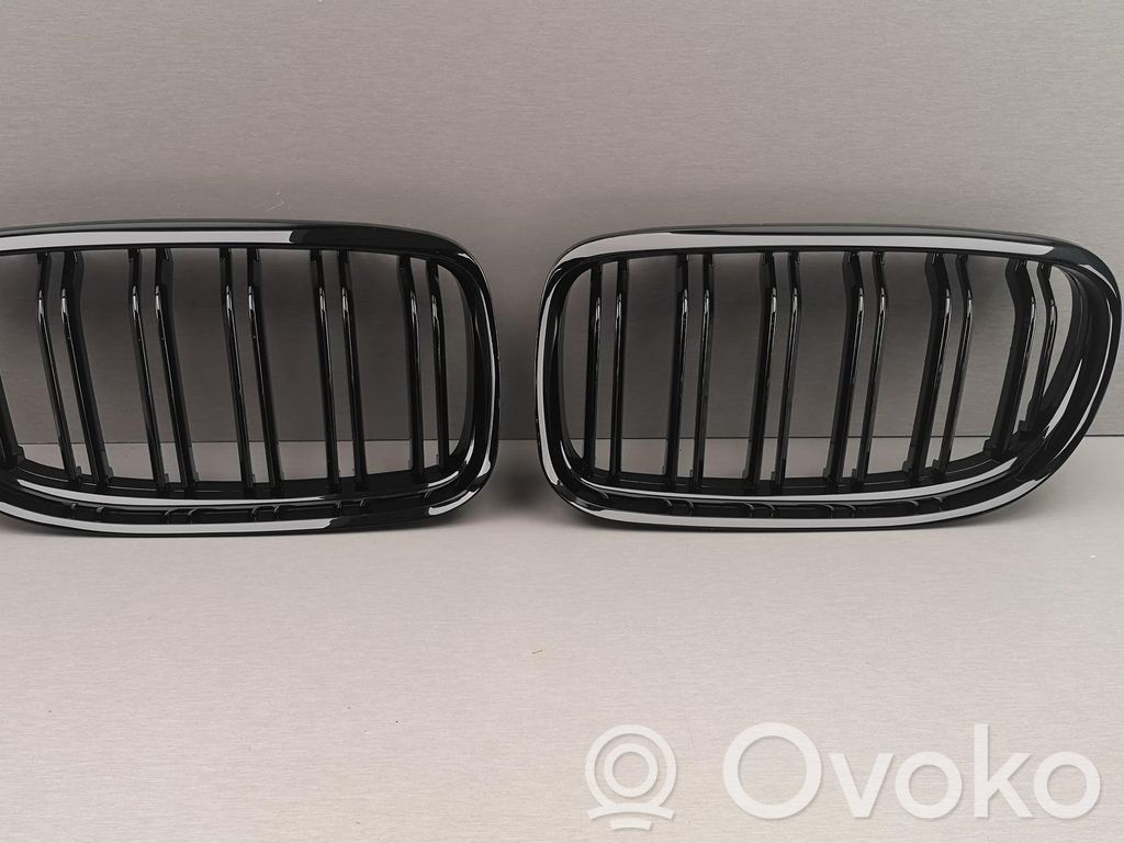 BMW 3 E90 E91 Augšējais režģis 