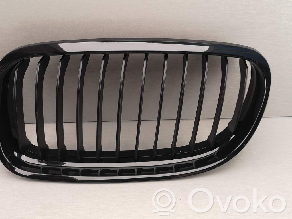 Front bumper upper radiator grill   51137201967,7201967,51137201969,2146911,51712146911,7201969