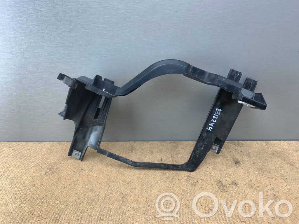 BMW 5 E60 E61 Headlight/headlamp mounting bracket 