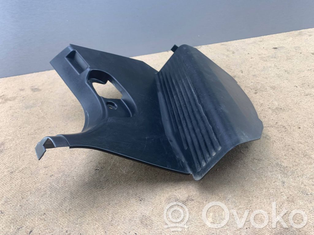 Foot area side trim   8189733,51438189733,8213945,51438213945