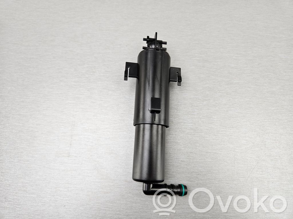 BMW X5 E70 Headlight washer spray nozzle 
