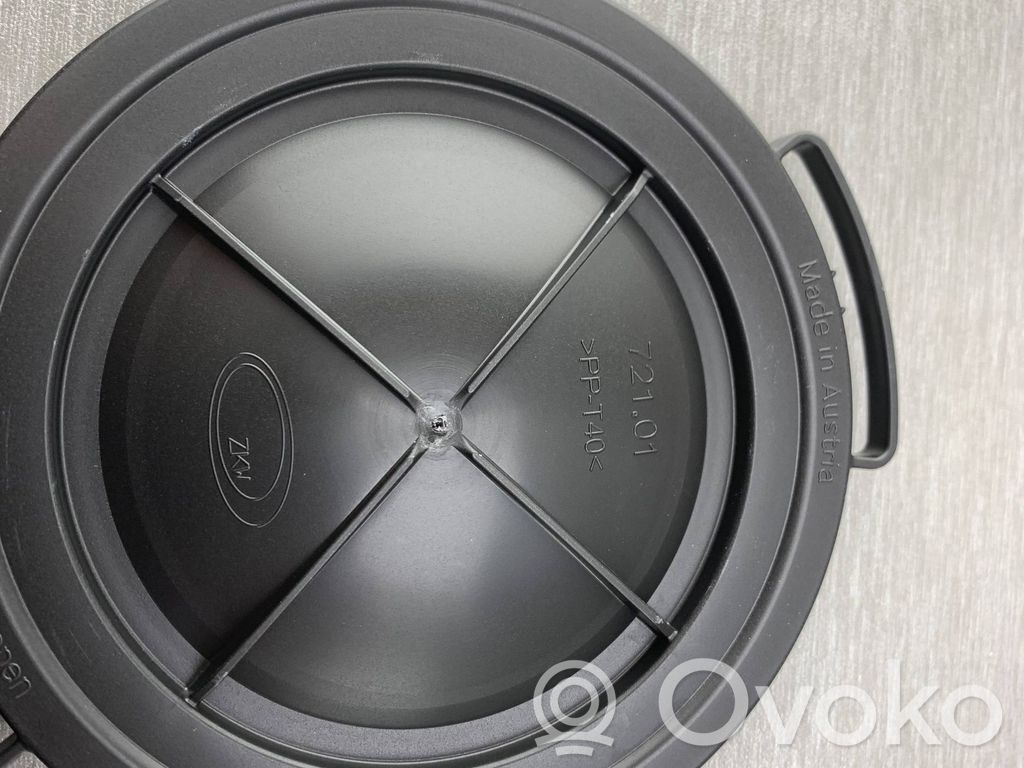BMW 3 F30 F35 F31 Osłona żarówki lampy przedniej 