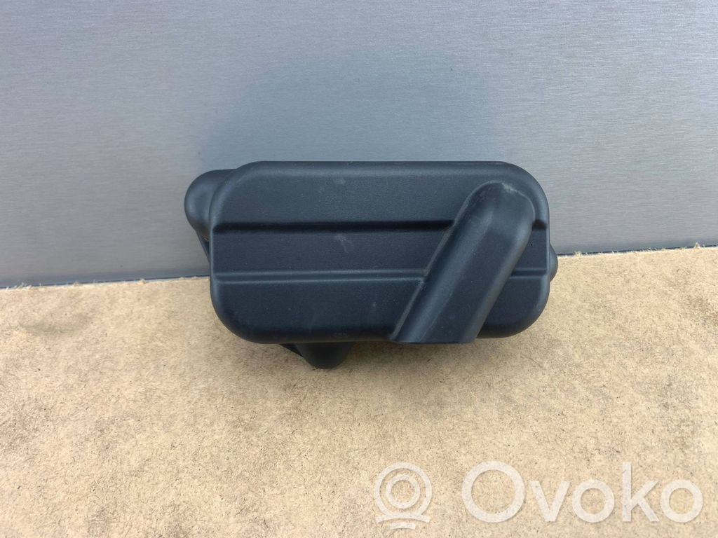 BMW 5 E60 E61 Other engine bay part 