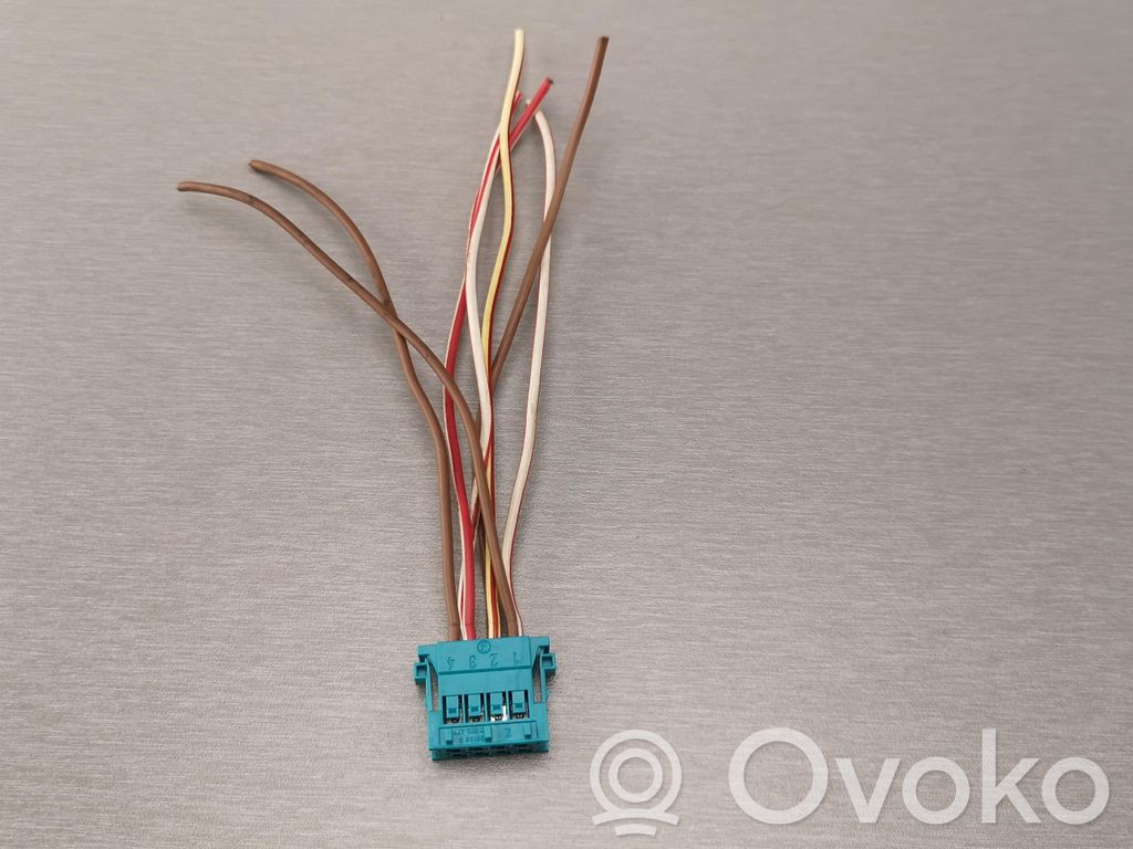 BMW 5 E60 E61 Tail light bulb cover holder 