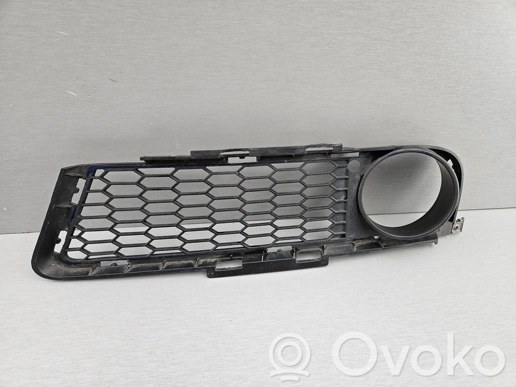 BMW 3 E90 E91 Front fog light trim/grill 