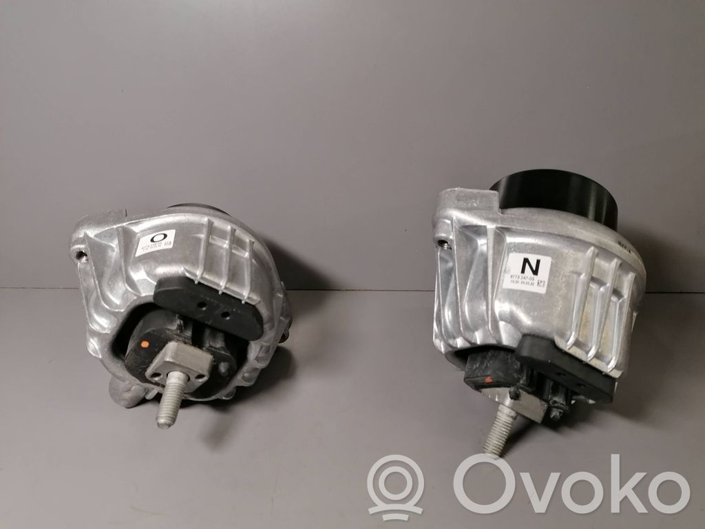 BMW 3 E90 E91 Wspornik / Mocowanie silnika 