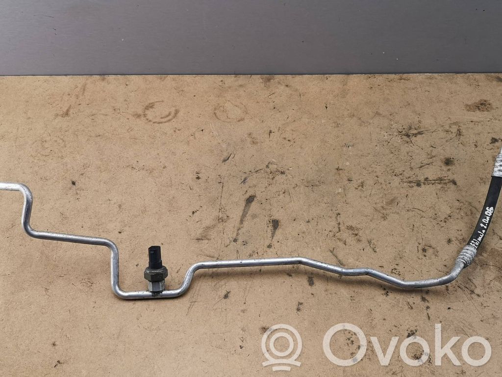 BMW 5 E60 E61 Air conditioning (A/C) pipe/hose 