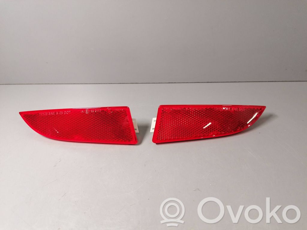 BMW X3 E83 Reflector de faros/luces traseros 