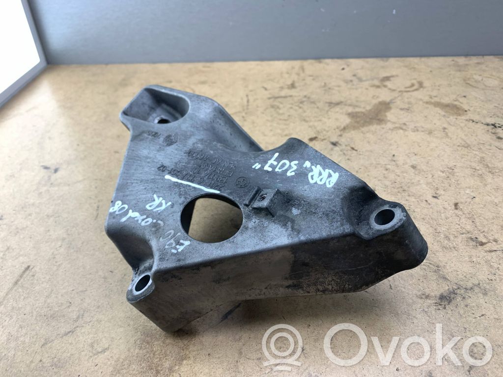 BMW 3 E90 E91 Engine mounting bracket 