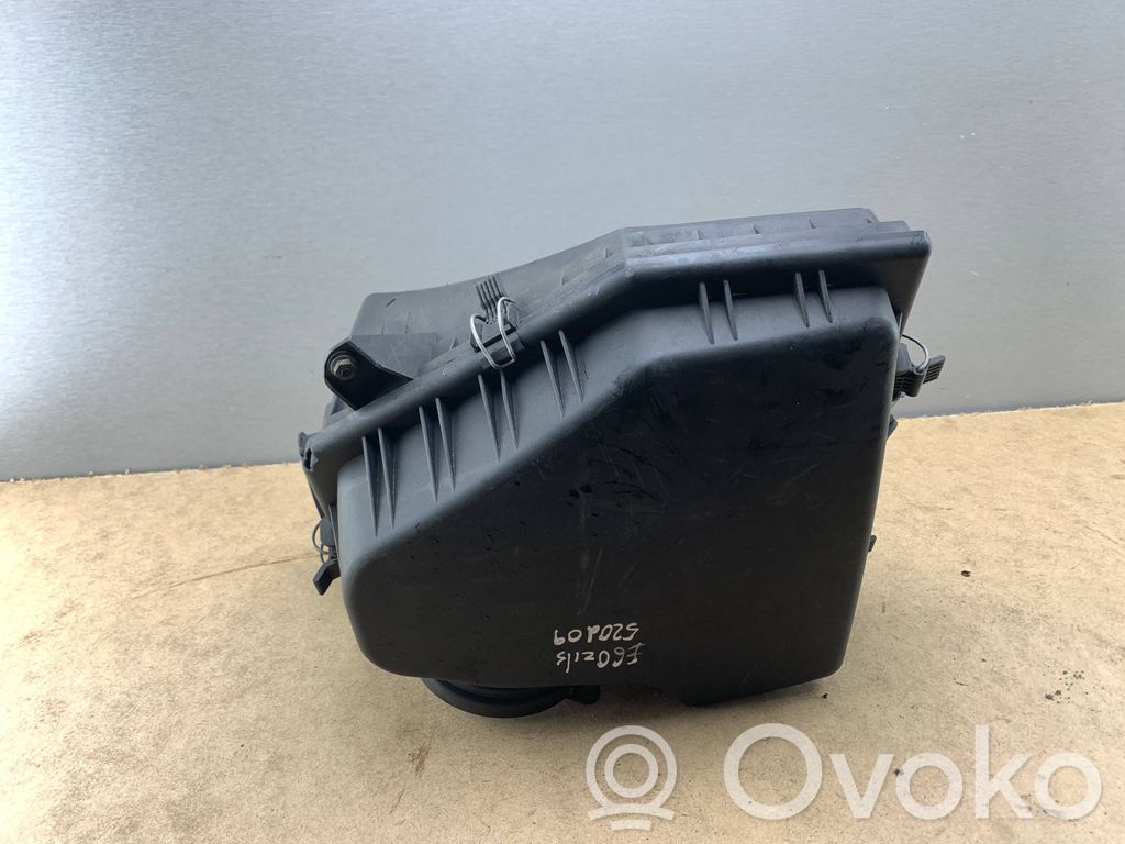 Air filter box   7792416,13717792416