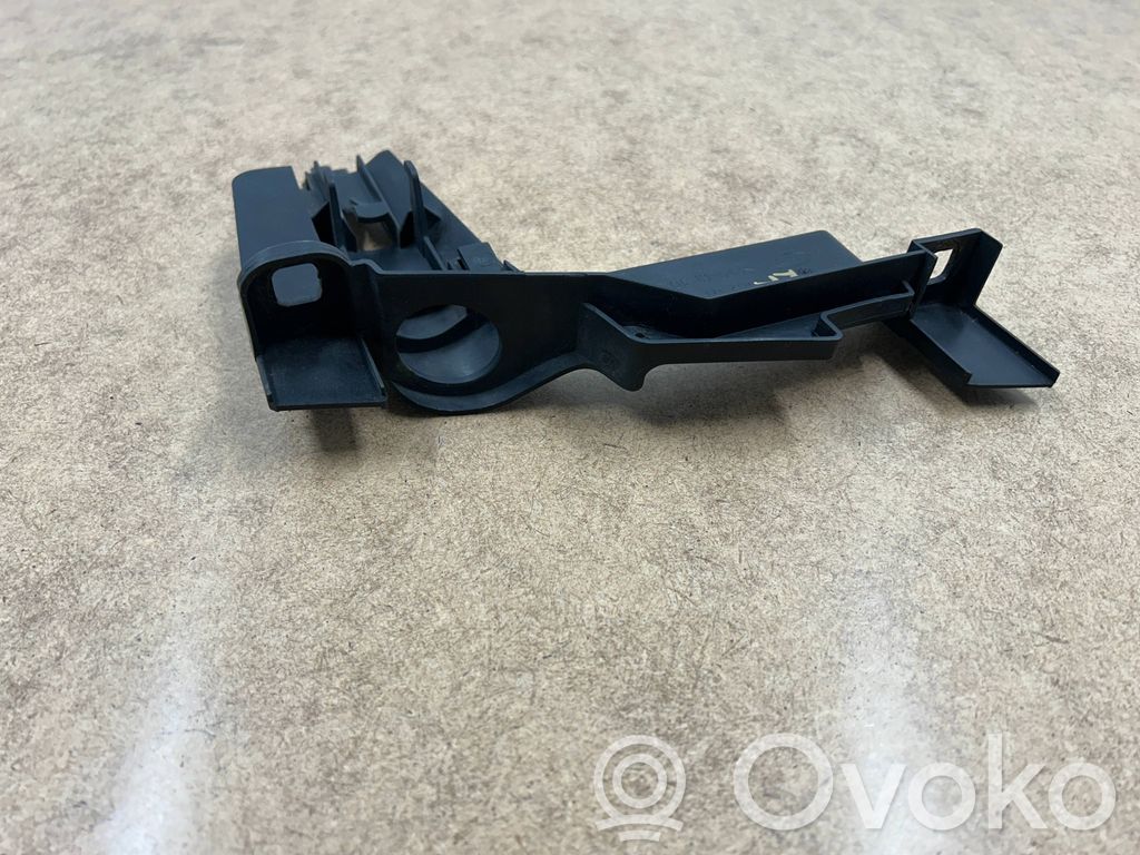 BMW 3 E46 Headlight/headlamp mounting bracket 