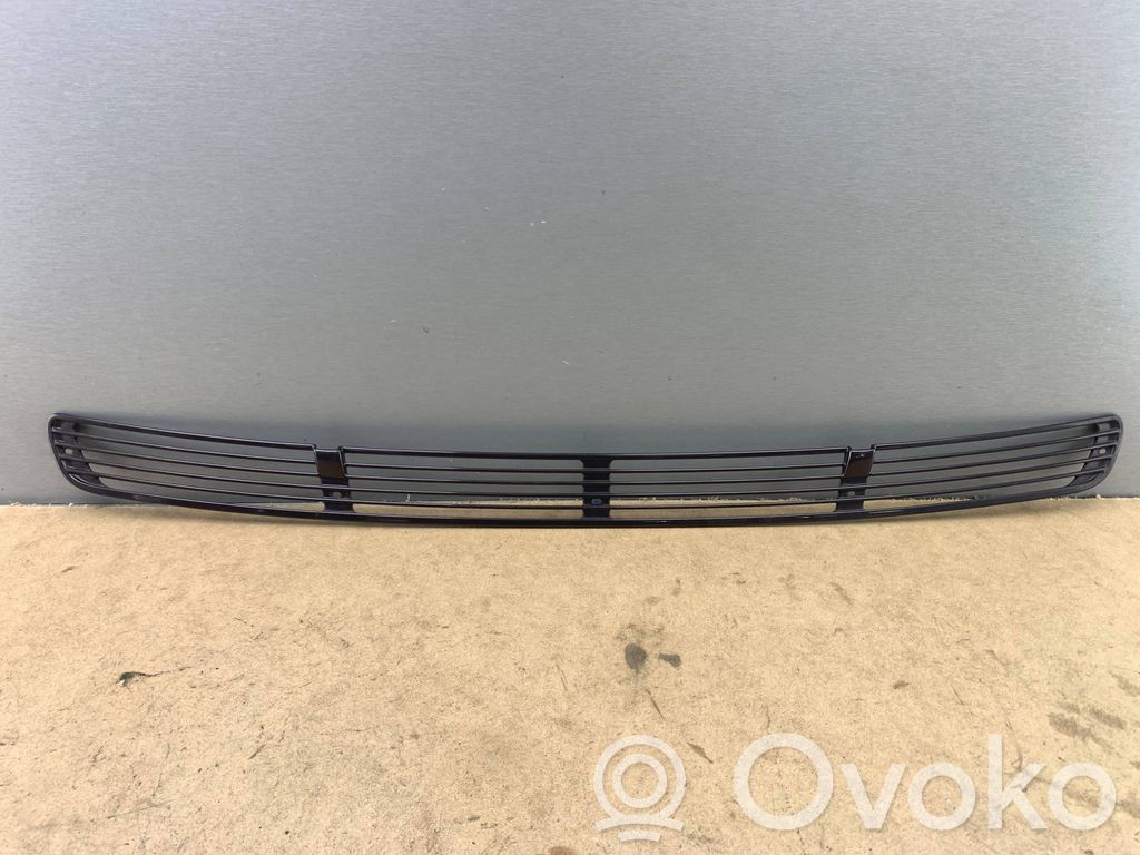 BMW 7 E38 Bonnet/hood grill 