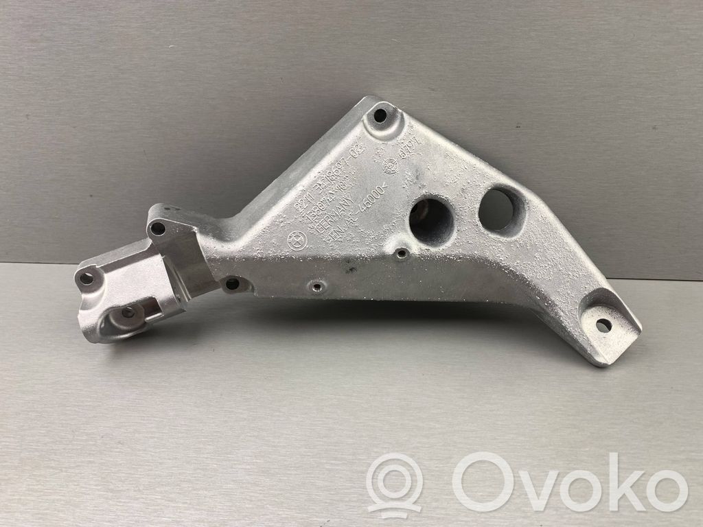 BMW X3 E83 Engine mounting bracket 