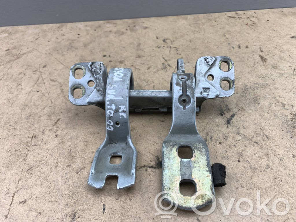 BMW 5 E39 Tailgate/trunk/boot hinge 