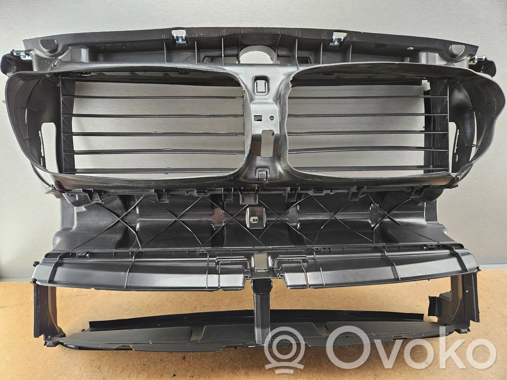 BMW 5 F10 F11 Osłona wentylatora chłodnicy 