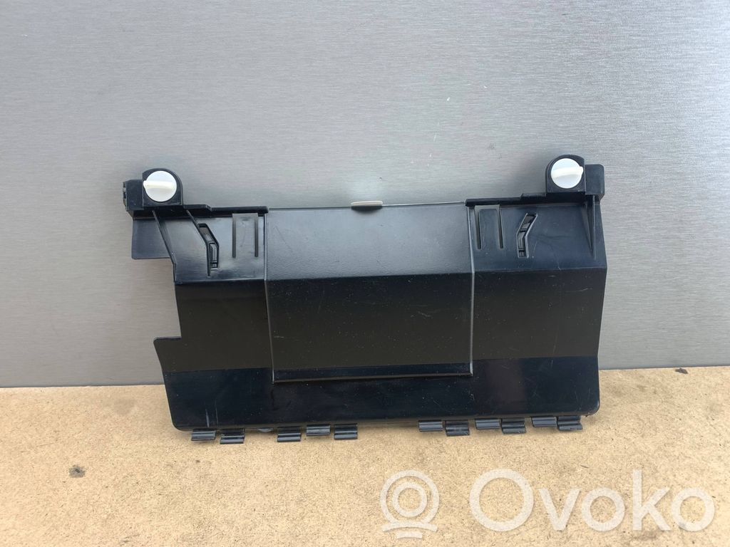 BMW 5 E39 Fuse box cover 