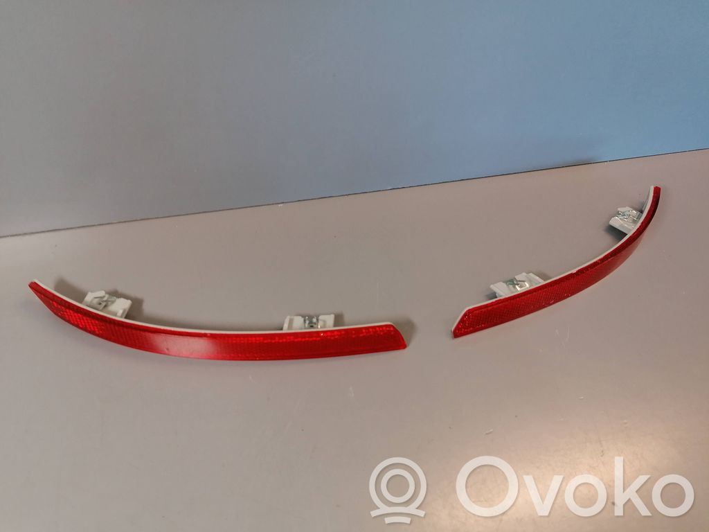 BMW 5 F10 F11 Odblask lampy tylnej 