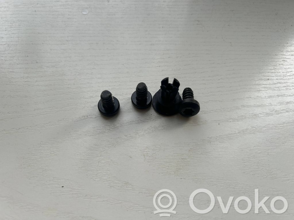 BMW 3 E46 Bolzen Aufhängung vorne 