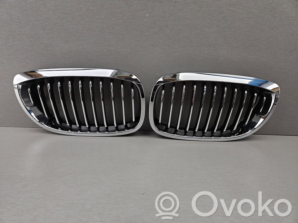 BMW 3 E46 Rejilla superior del radiador del parachoques delantero 