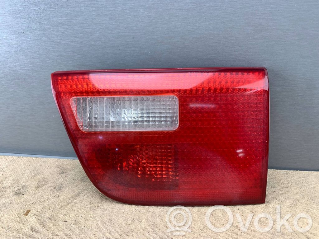 BMW X5 E53 Lampă spate în capacul portbagajului 