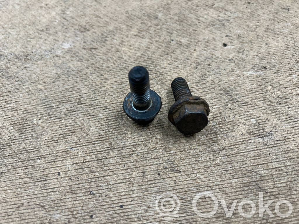 BMW 3 E46 Nuts/bolts 