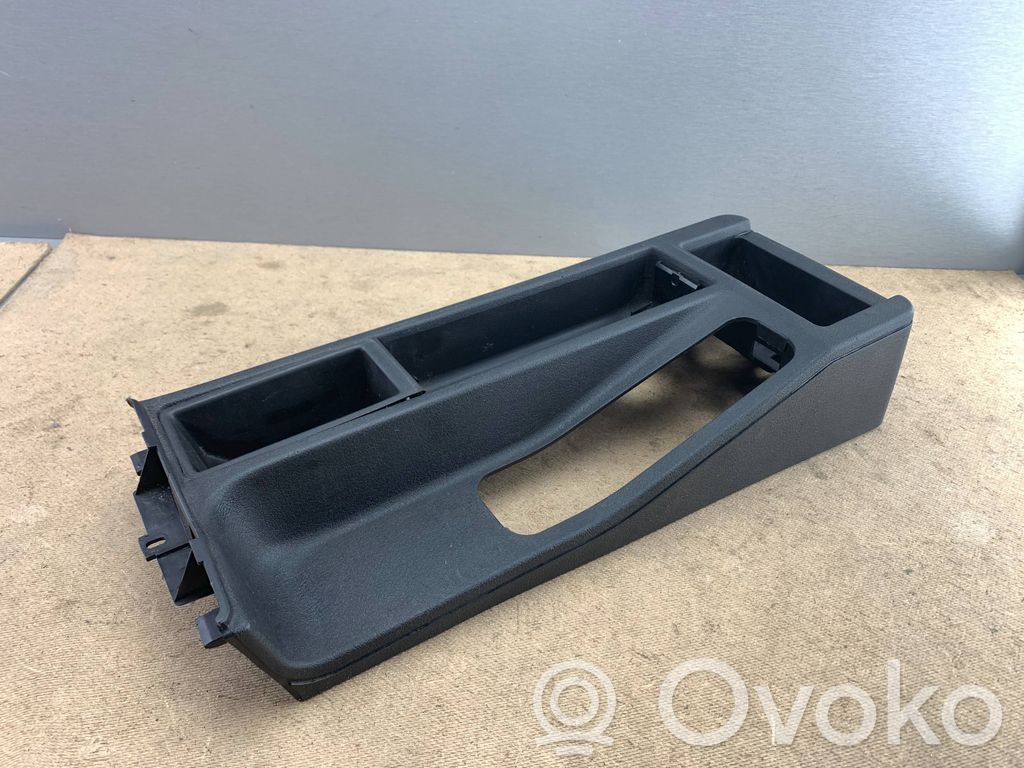 BMW 3 E36 Muu keskikonsolin (tunnelimalli) elementti 