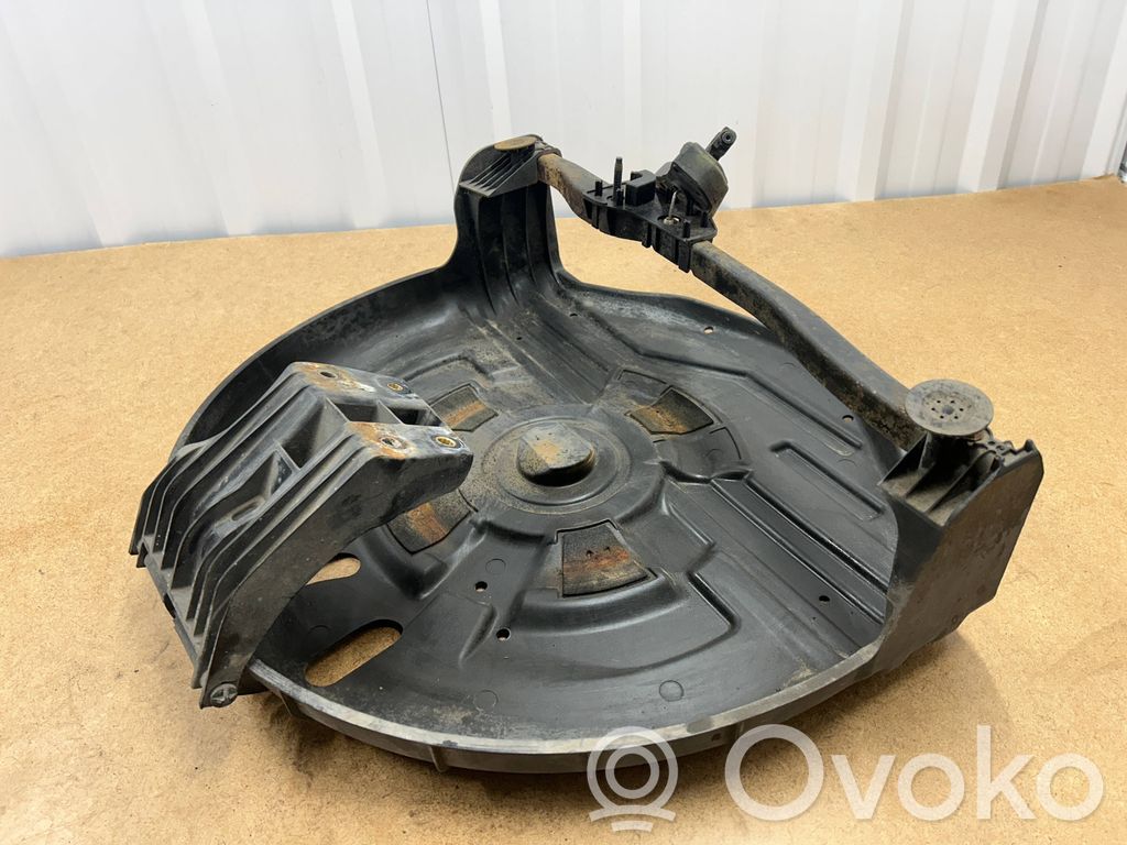 BMW 3 E46 Spare wheel mounting bracket 
