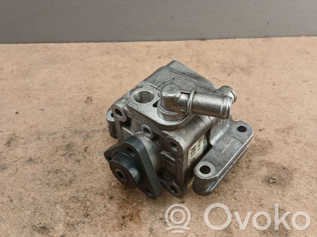 Power steering pump   6769598,32416769598,32416780413,6780413