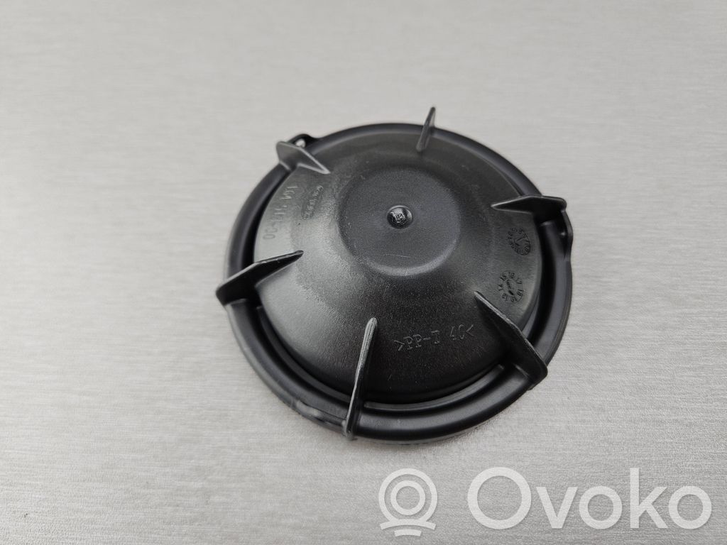 Headlight/headlamp dust cover   7187274,63127187274,6933237,164513,16451300,63116933237