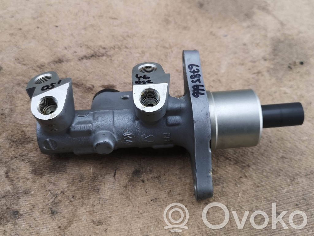 BMW 3 E46 Master brake cylinder 
