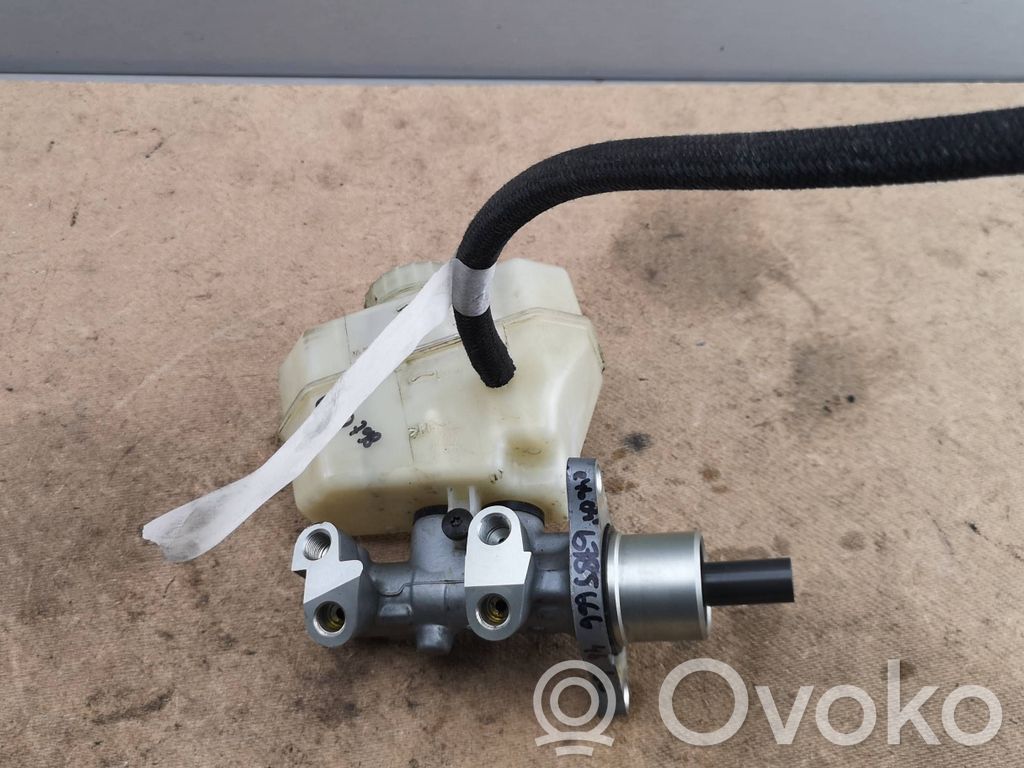 BMW 3 E46 Master brake cylinder 